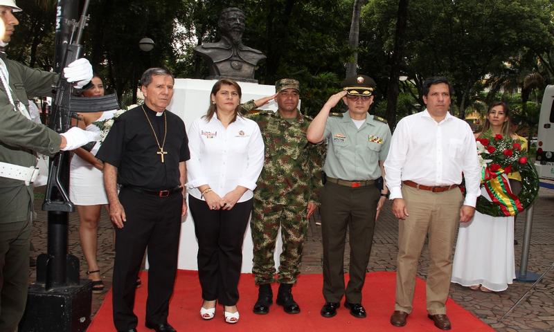 Froilán Casas Ortiz, Obispo de Neiva; Liliana Vázquez; secretaria de Gobierno del Huila; Oscar Armando Rodríguez, Comandante de la IX Brigada; Nelson Quiñones, Comandante de la Policía Metropolitana y Rodrigo Lara Sánchez, Alcalde de Neiva.